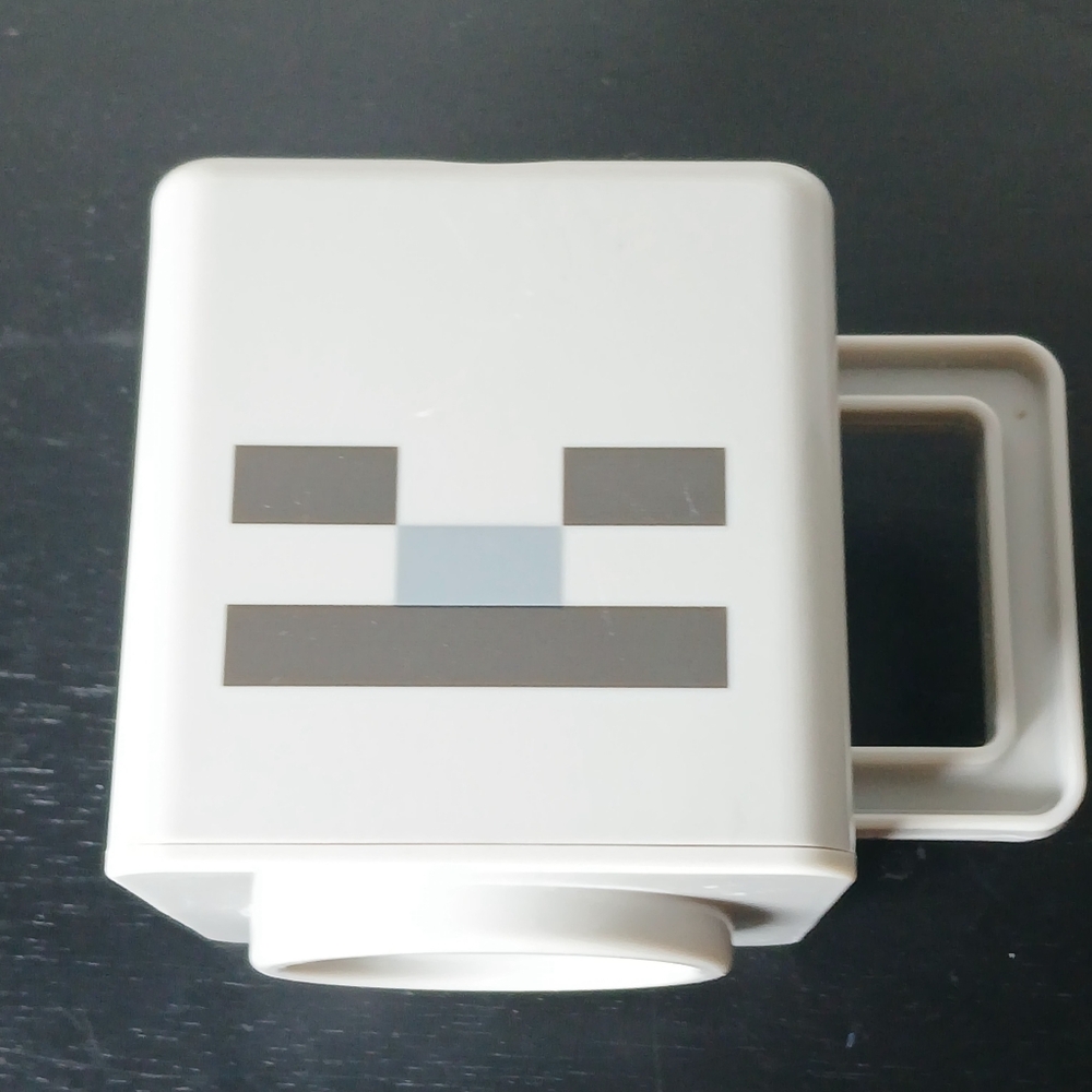OFFICIAL MINECRAFT SKELETON 3D LARGE Plastic GAMING Movie COFFEE MUG CUP